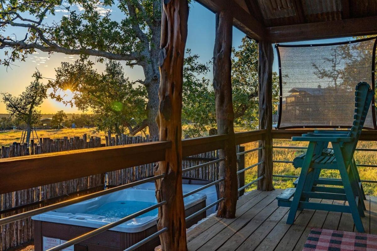Rockin' R - Morning Star Cabin Fredericksburg Exterior photo