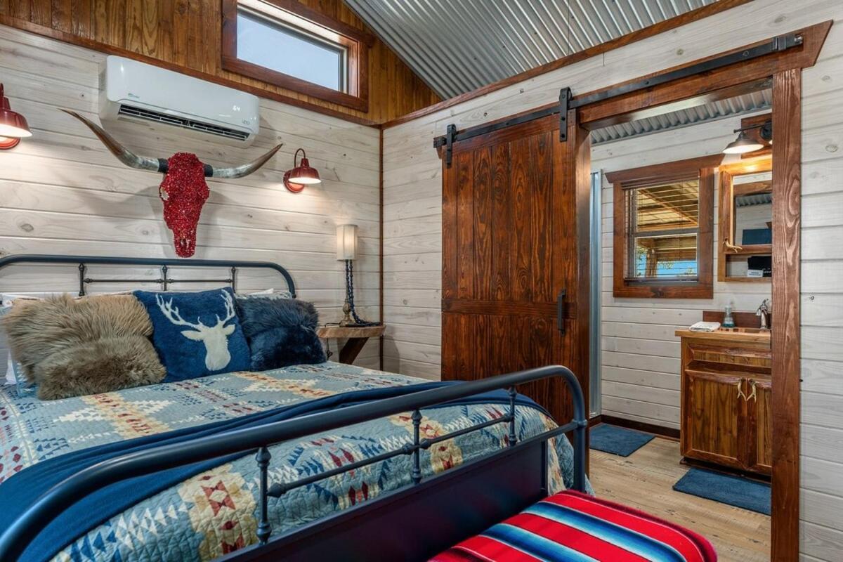Rockin' R - Morning Star Cabin Fredericksburg Exterior photo